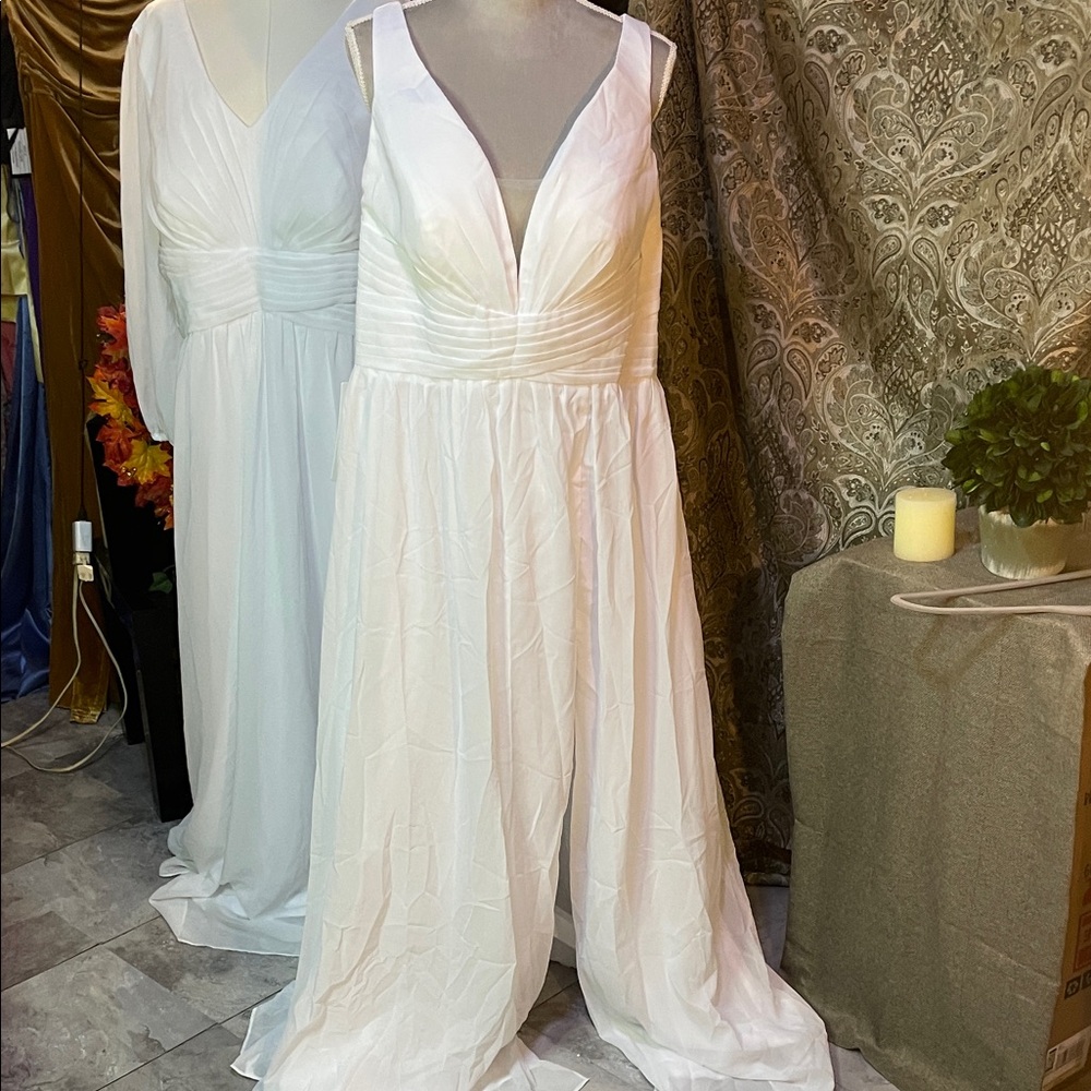 Elegant White Sleeveless Dress